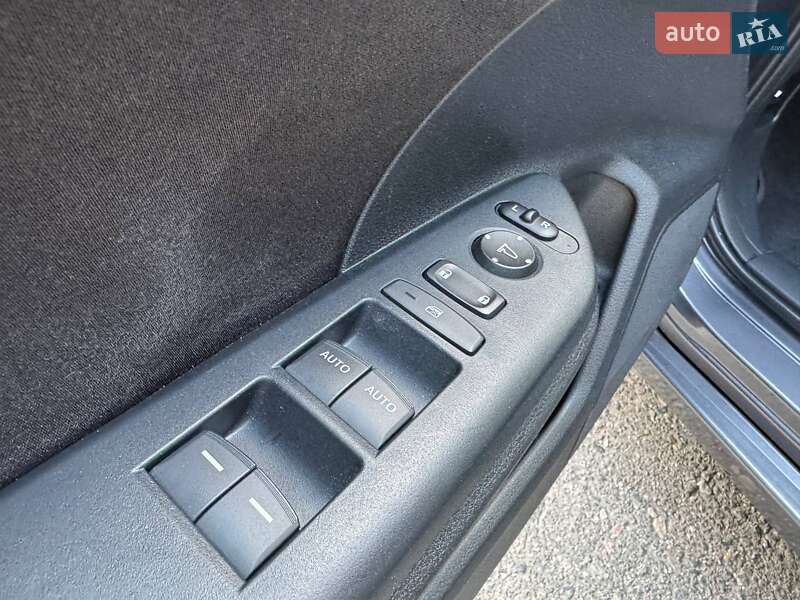 Седан Honda Insight 2019 в Одессе