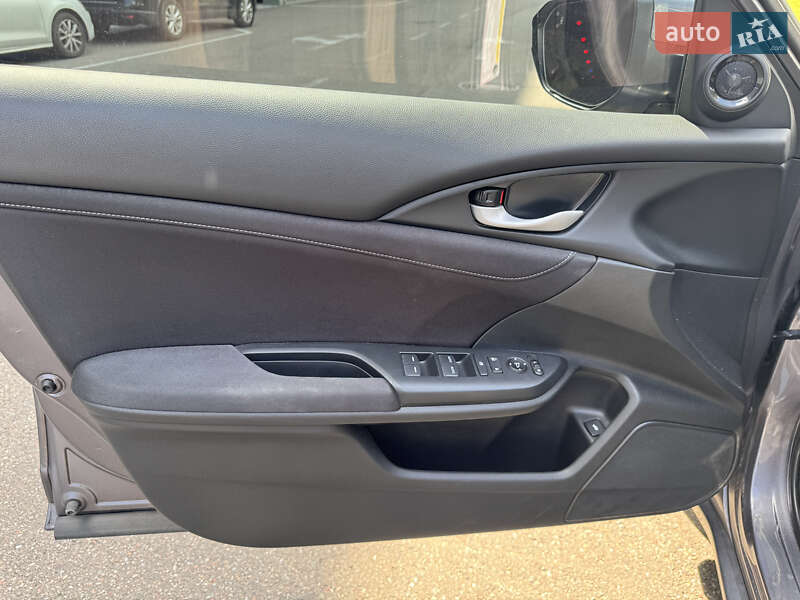 Седан Honda Insight 2022 в Киеве