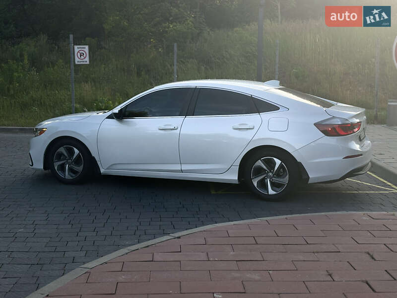 Седан Honda Insight 2018 в Львове