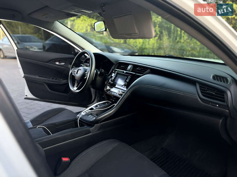 Седан Honda Insight 2018 в Львове
