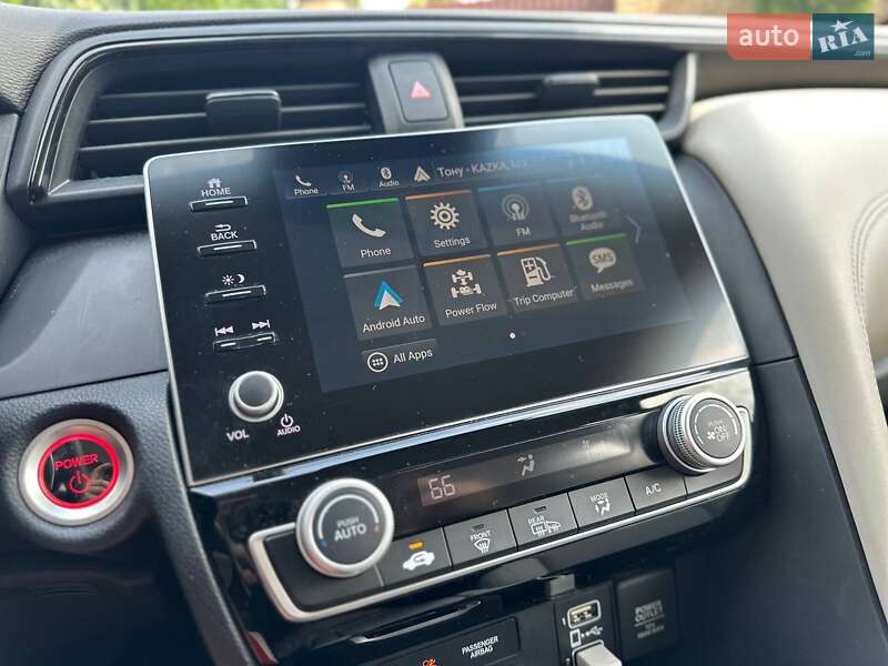 Седан Honda Insight 2018 в Луцке