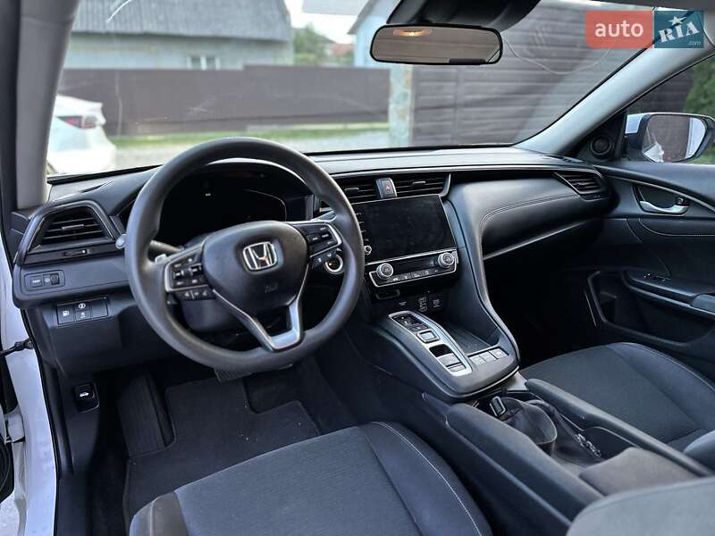 Седан Honda Insight 2018 в Львові