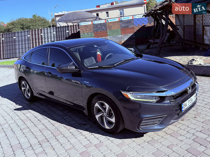 Седан Honda Insight 2018 в Ровно