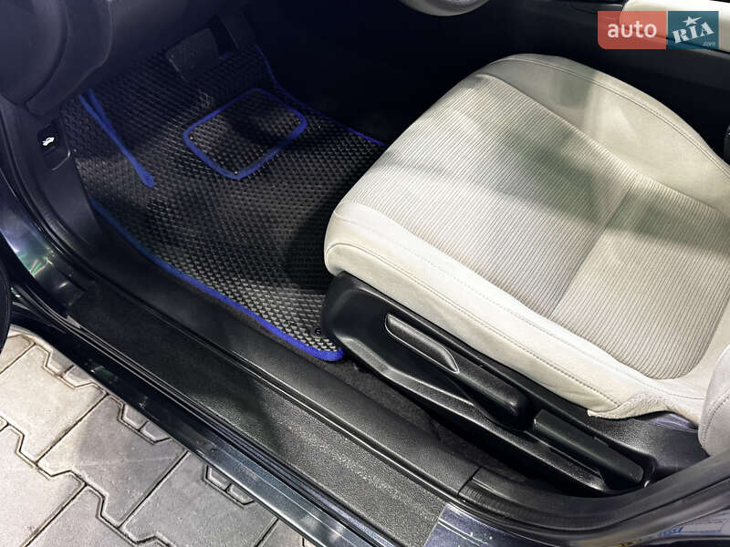 Седан Honda Insight 2019 в Одессе