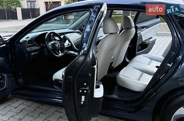 Седан Honda Insight 2018 в 