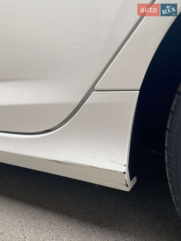 Седан Honda Insight 2018 в Києві