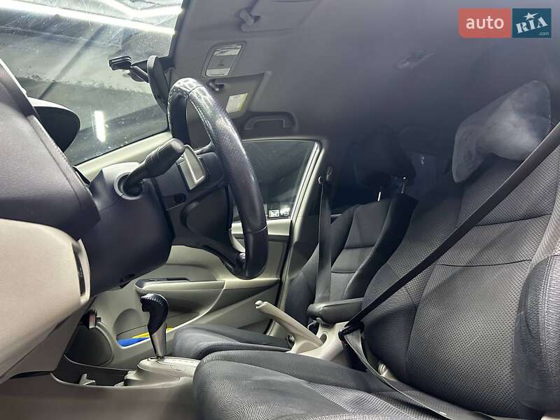 Хетчбек Honda Insight 2010 в Чернівцях фото 10 Хетчбек Honda Insight 2010 в Чернівцях