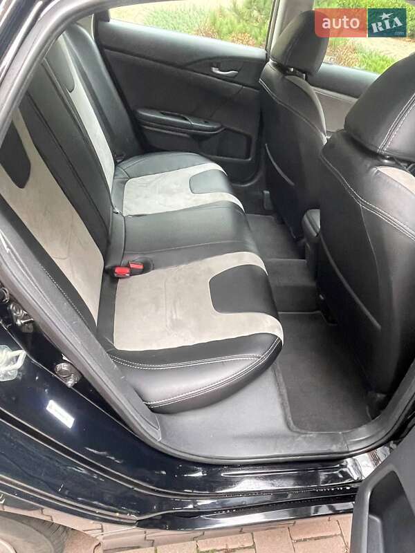 Седан Honda Insight 2019 в Киеве