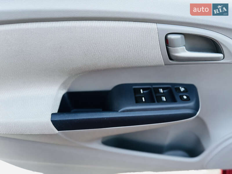 Хетчбек Honda Insight 2010 в Здолбуніві