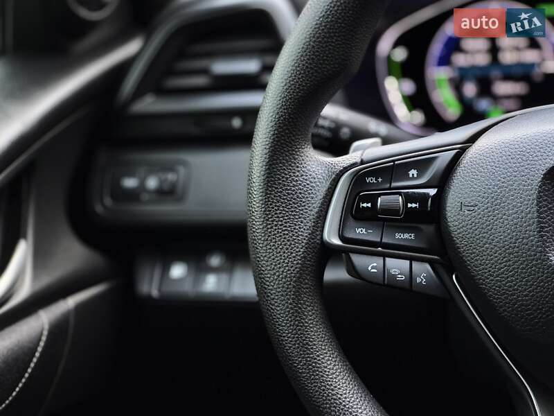 Седан Honda Insight 2018 в Дніпрі