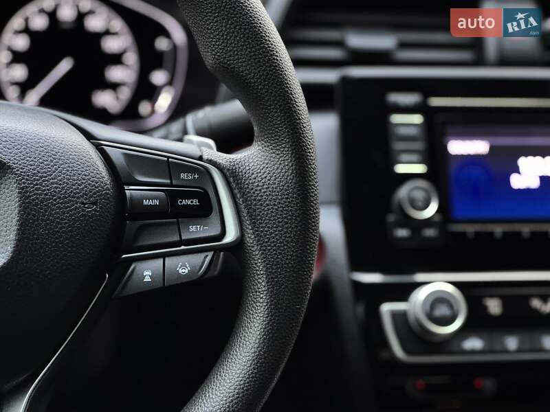 Седан Honda Insight 2018 в Дніпрі