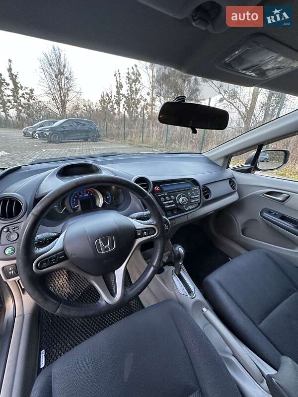 Хэтчбек Honda Insight 2010 в Луцке фото 16 Хэтчбек Honda Insight 2010 в Луцке