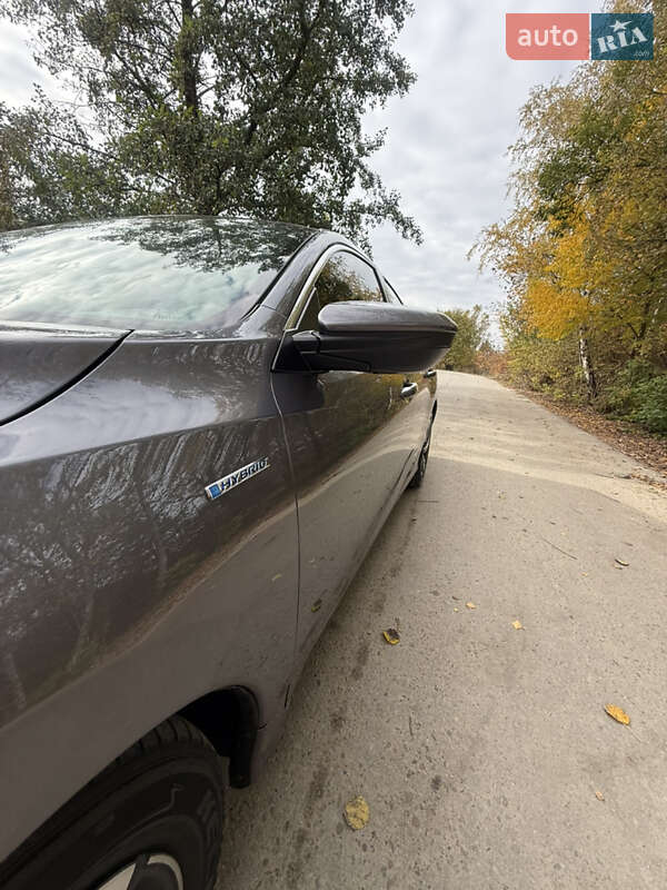 Седан Honda Insight 2021 в Львові