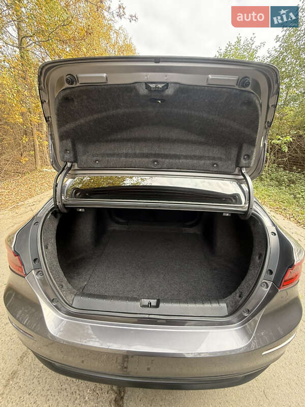 Седан Honda Insight 2021 в Львові