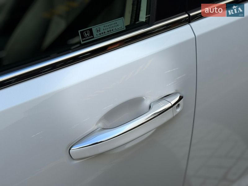 Седан Honda Insight 2021 в Киеве