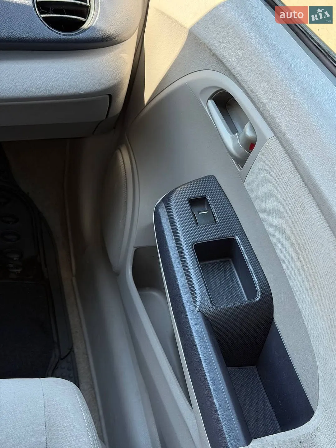 2010 Honda Insight - мініатюра 9