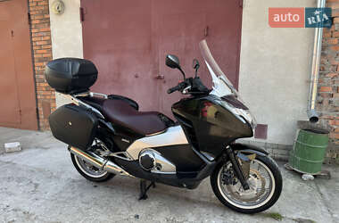 Мотоцикл Спорт-туризм Honda Integra 700 2012 в 