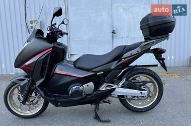 Макси-скутер Honda Integra 750 2015 в 