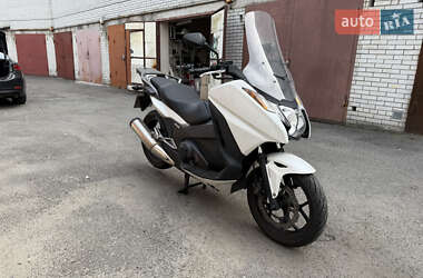 Макси-скутер Honda Integra 750 2015 в 