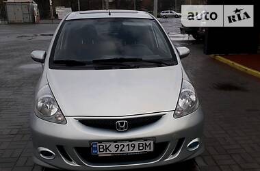 Хэтчбек Honda Jazz 2006 в Ровно