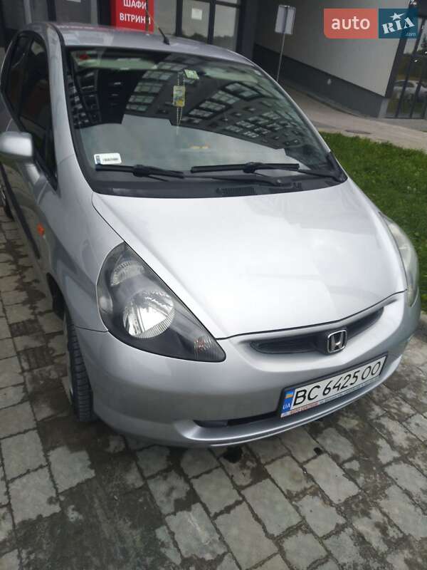 Хэтчбек Honda Jazz 2002 в 