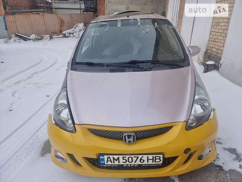 Хэтчбек Honda Jazz 2008 в Киеве
