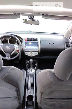 Хэтчбек Honda Jazz 2007 в 