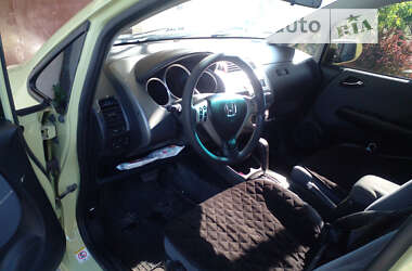 Хэтчбек Honda Jazz 2005 в Черновцах