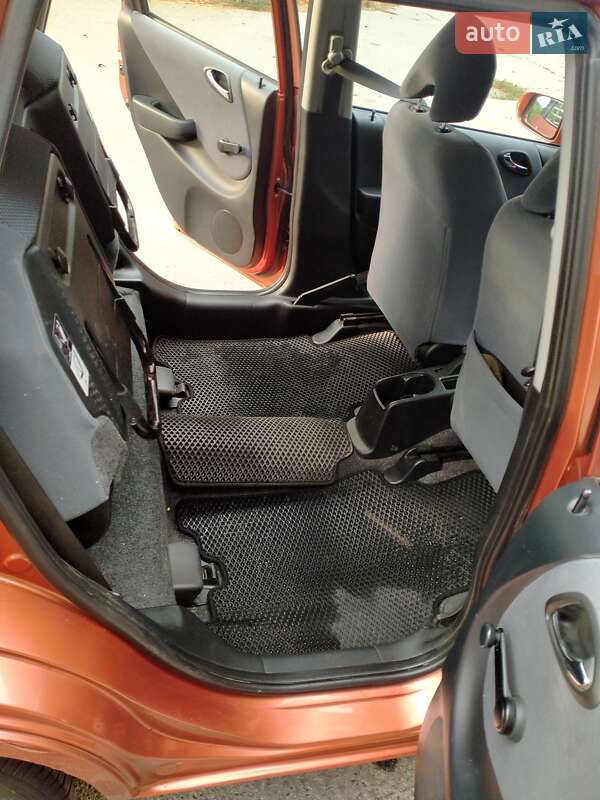Хэтчбек Honda Jazz 2006 в Желтых Водах