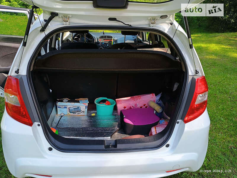 Хэтчбек Honda Jazz 2012 в Ровно фото 10 Хэтчбек Honda Jazz 2012 в Ровно