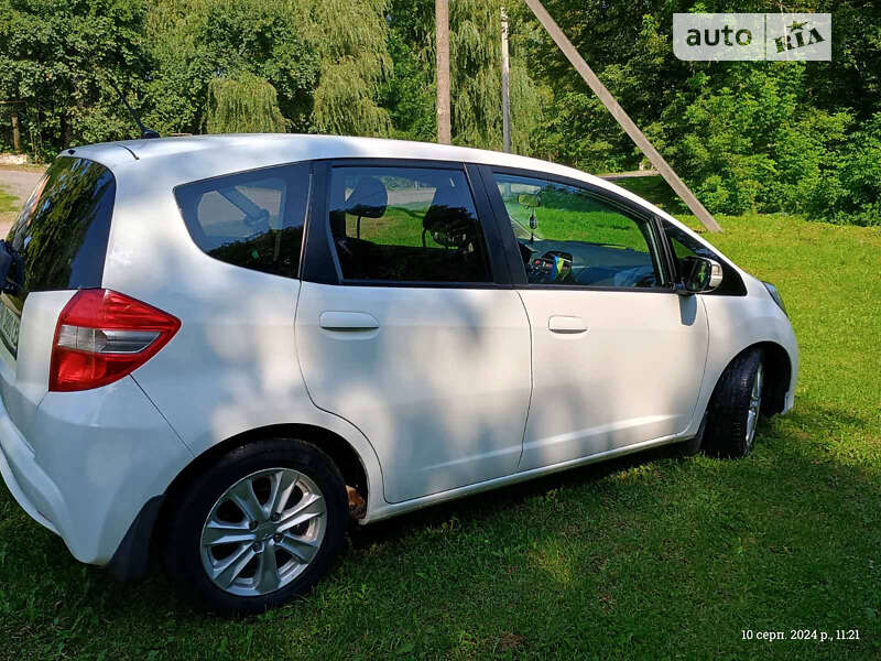 Хэтчбек Honda Jazz 2012 в Ровно фото 13 Хэтчбек Honda Jazz 2012 в Ровно