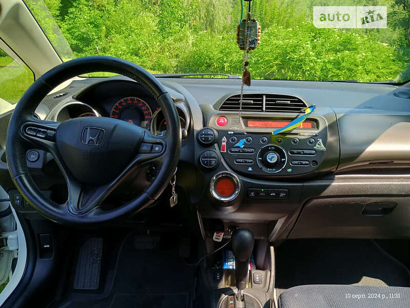 Хэтчбек Honda Jazz 2012 в Ровно фото 24 Хэтчбек Honda Jazz 2012 в Ровно