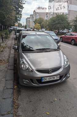 Хэтчбек Honda Jazz 2006 в Львове