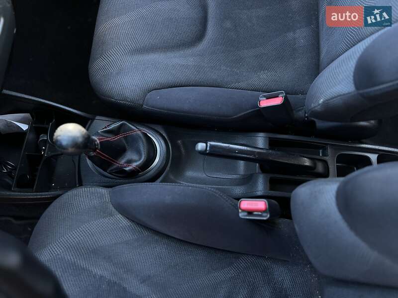 Хэтчбек Honda Jazz 2010 в Ровно фото 18 Хэтчбек Honda Jazz 2010 в Ровно