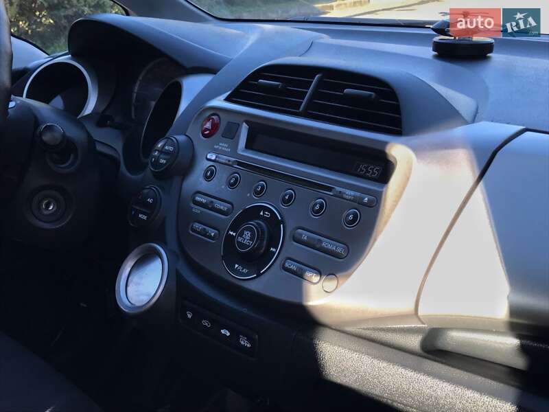 Хэтчбек Honda Jazz 2010 в Ровно фото 20 Хэтчбек Honda Jazz 2010 в Ровно
