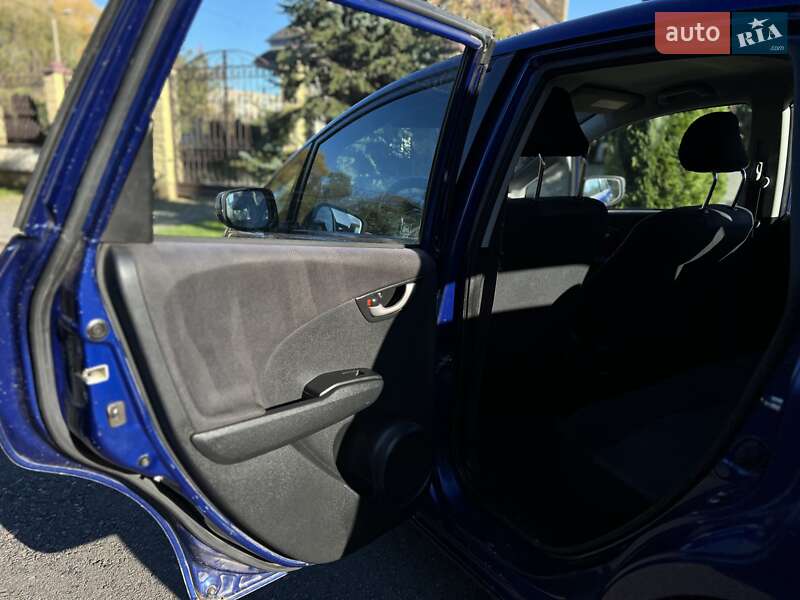 Хэтчбек Honda Jazz 2010 в Ровно фото 23 Хэтчбек Honda Jazz 2010 в Ровно