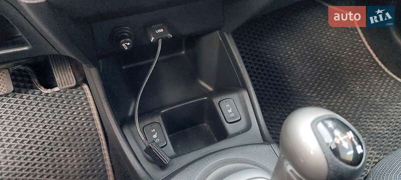 Хетчбек Honda Jazz 2009 в Ромнах