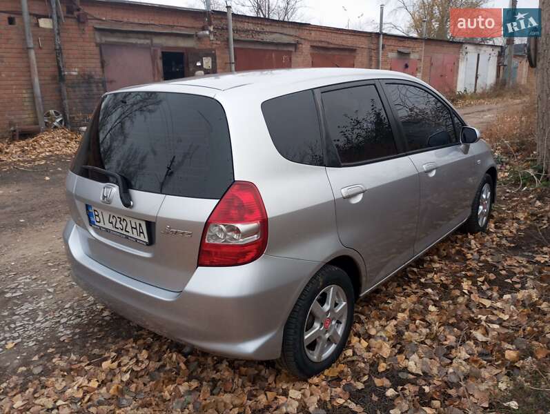 Хетчбек Honda Jazz 2006 в Полтаві