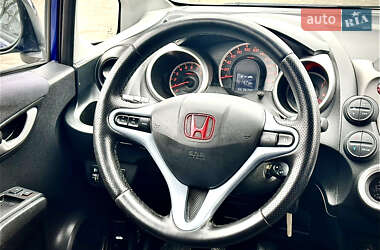 Хэтчбек Honda Jazz 2009 в Черкассах