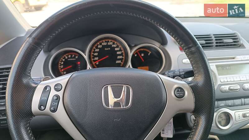 Хэтчбек Honda Jazz 2008 в Александрие