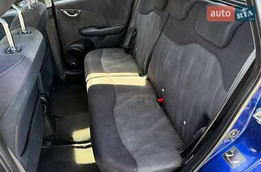 Хетчбек Honda Jazz 2010 в 