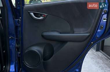 Хетчбек Honda Jazz 2010 в 