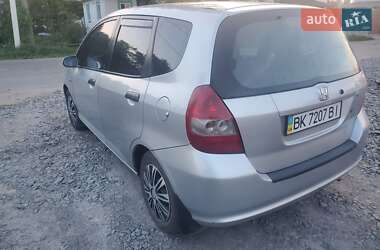Хэтчбек Honda Jazz 2002 в 