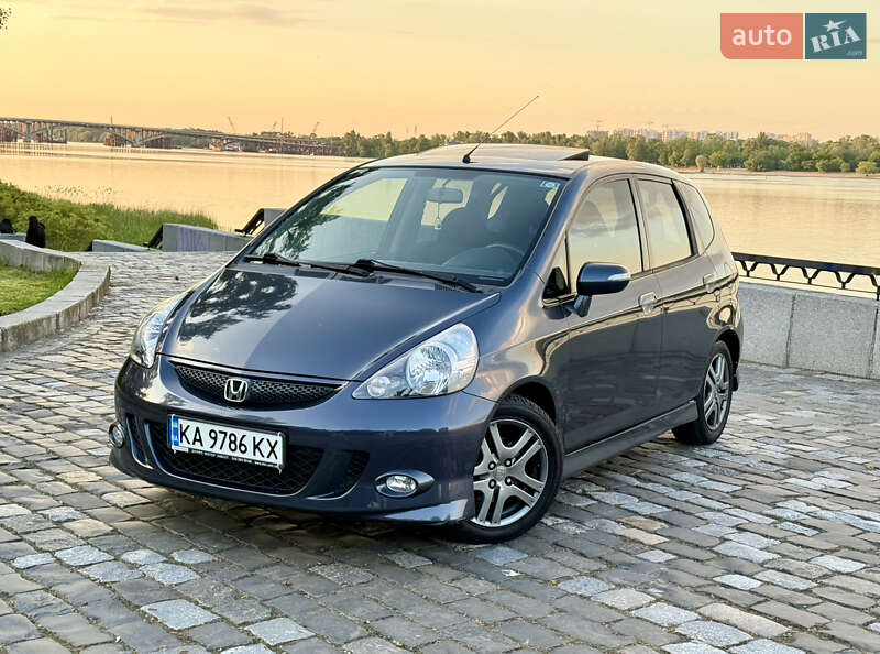Хетчбек Honda Jazz 2007 в 
