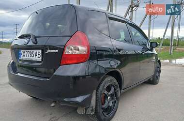 Хэтчбек Honda Jazz 2006 в 