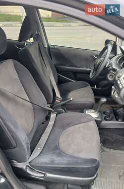 Хэтчбек Honda Jazz 2006 в 