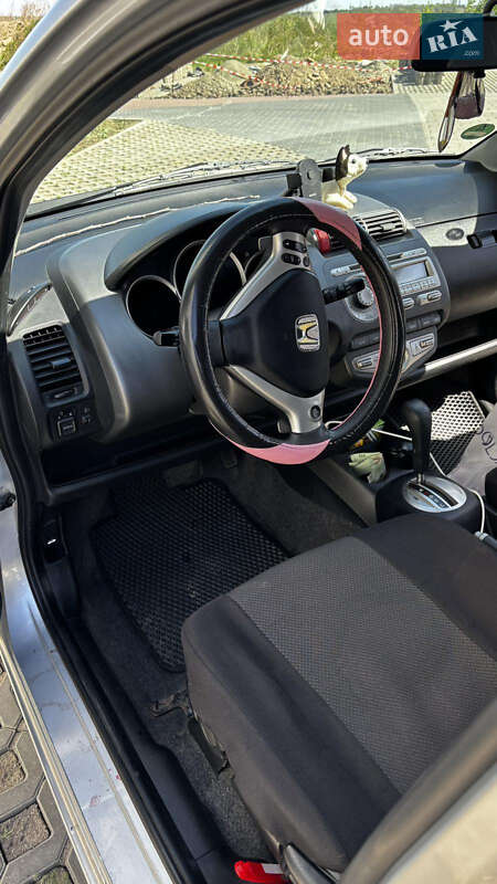Хэтчбек Honda Jazz 2008 в Ровно