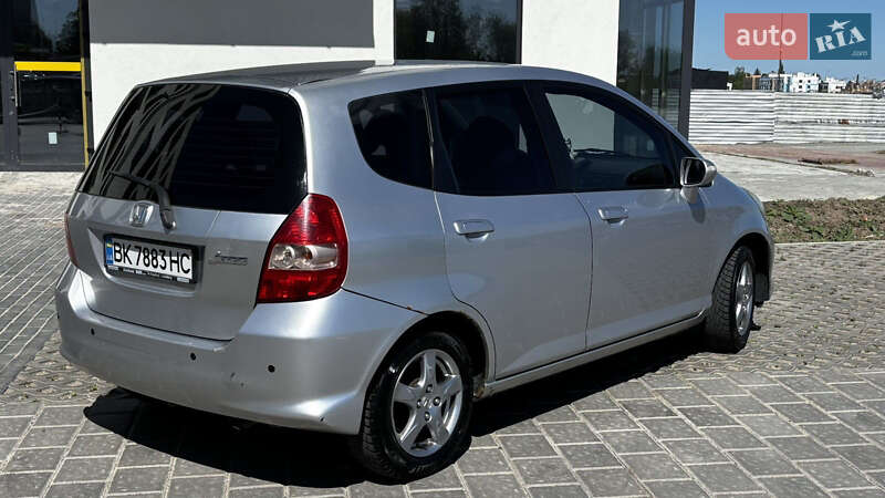 Хэтчбек Honda Jazz 2008 в Ровно