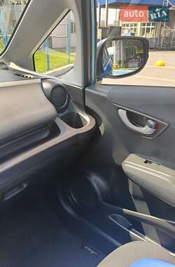 Хэтчбек Honda Jazz 2010 в 