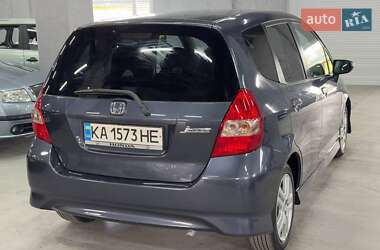 Хэтчбек Honda Jazz 2007 в 
